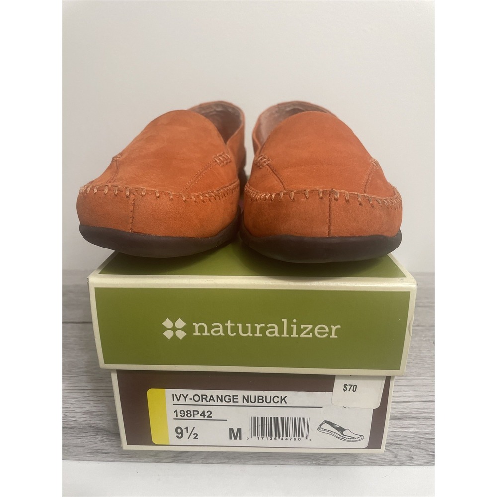 Naturalizer Ivy Orange Nubuck 9 1/2 M women's Driving‎ Shoes